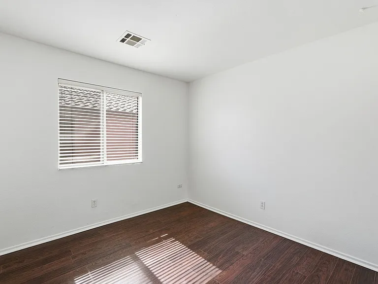 15033 W Ventura St — Photo 7