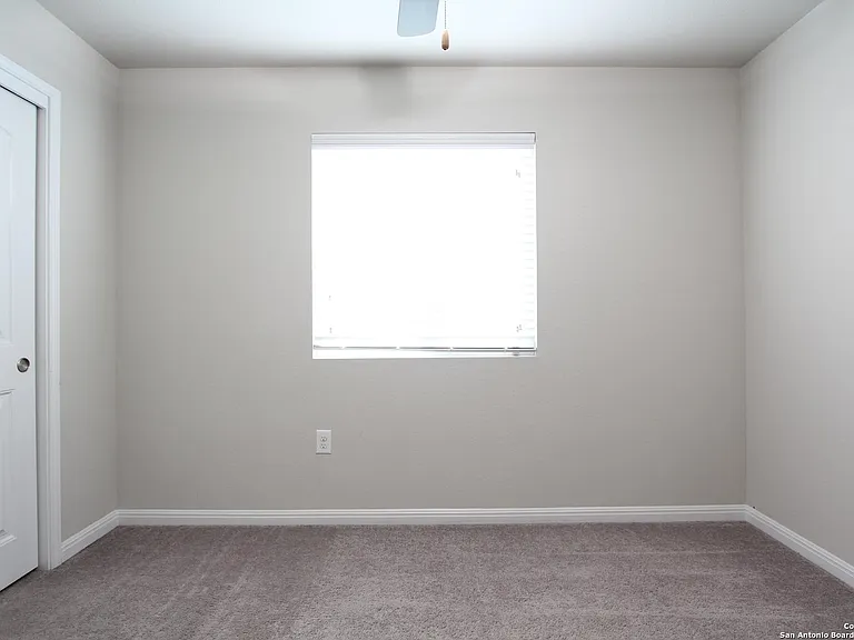 10431 Legacy Hl — Photo 18