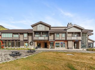 166 Village Ln, Sandpoint, ID 83864