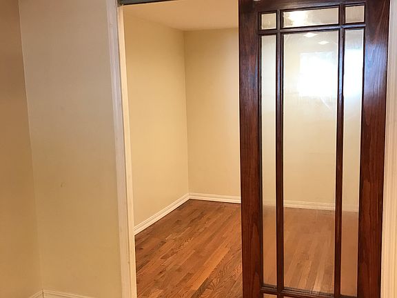 3rd image of 686 E 40th St #L1