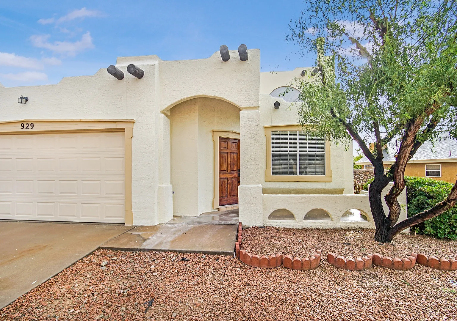 929 Totonaca Ln — Photo 3