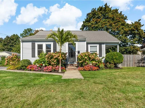 228 Vincent Ave, East Providence, RI 02914