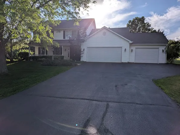 10230 Heatherridge Ln, Rockford, IL 61107