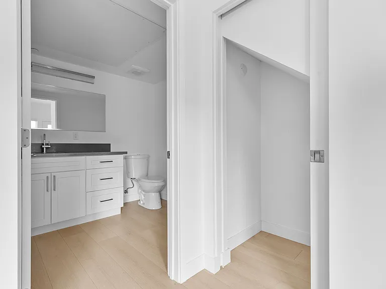 360 Burchett St #6 — Photo 9