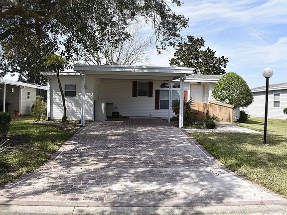 2nd image of 12 Beaver Lake Cir