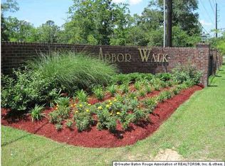 71 Timber Grove Dr, Baton Rouge, LA 70816