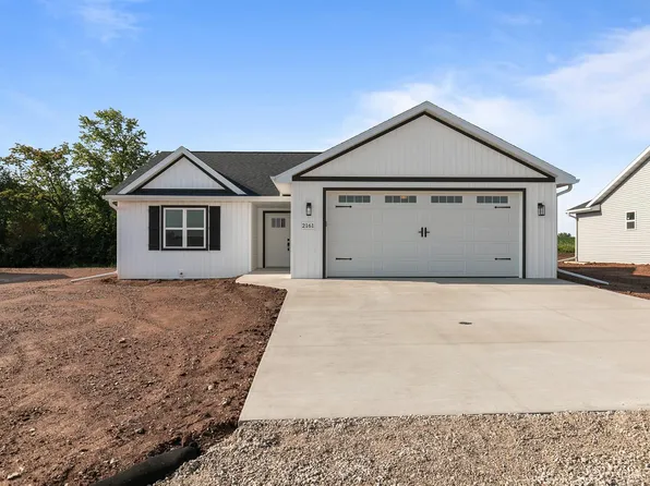 2161 White Dove Ln, Kaukauna, WI 54130