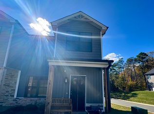 46 Pelt Ln, Evington, VA 24550