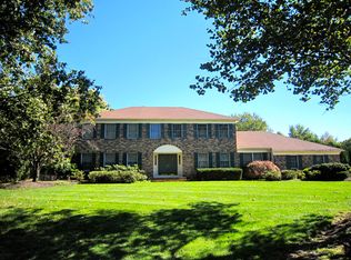5 Lee Ct, Princeton Junction, NJ 08550