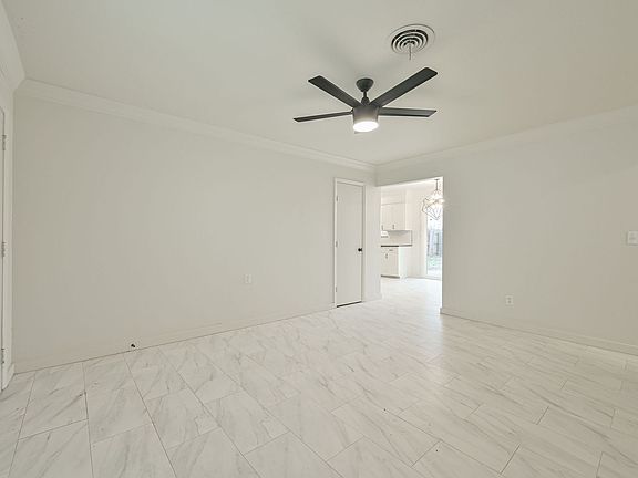 5th image of 3133 Delmar Rd