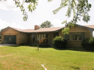 19396 Gasper Rd, Chesaning, MI 48616