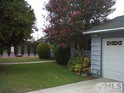 2nd image of 8736 Oakdale Ave