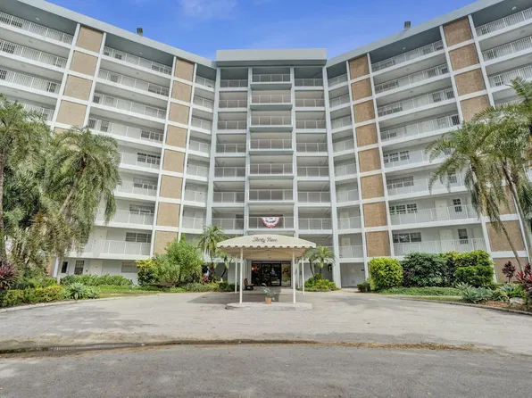 2940 N COURSE Drive #401, Pompano Beach, FL 33069