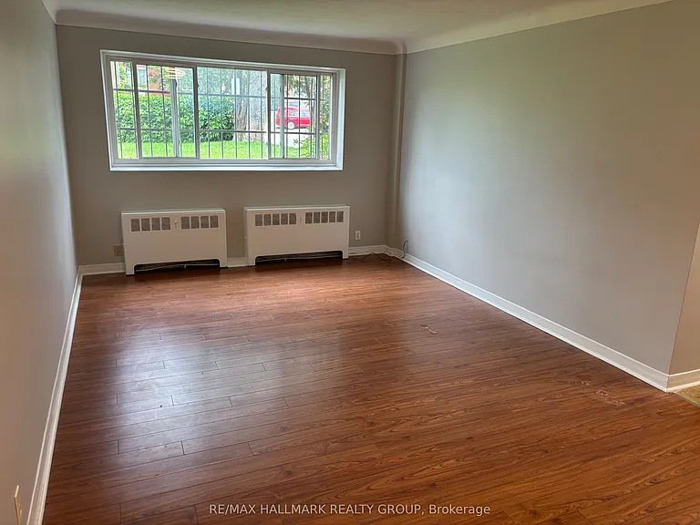 1064 Merivale Rd #2 — Photo 7
