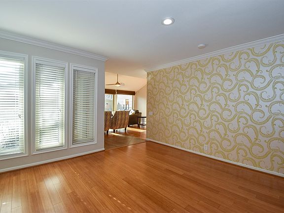 5th image of 1426 Chardonnay Dr