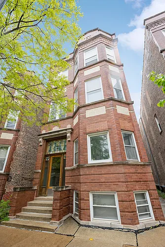 845 N Leavitt St #1R Photo 1 845 N Leavitt St #1R Photo 1