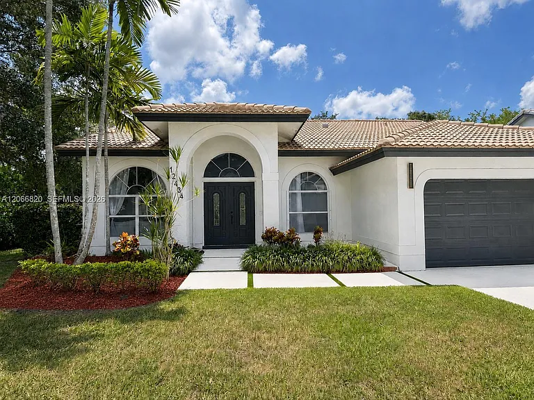 12484 SW 1st St — Photo 3