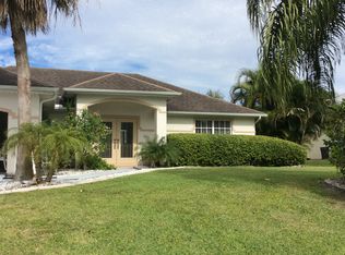 1729 El Dorado Pkwy W, Cape Coral, FL 33914