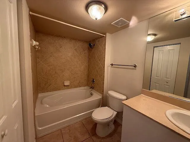 600 S Dixie Hwy #303 — Photo 41