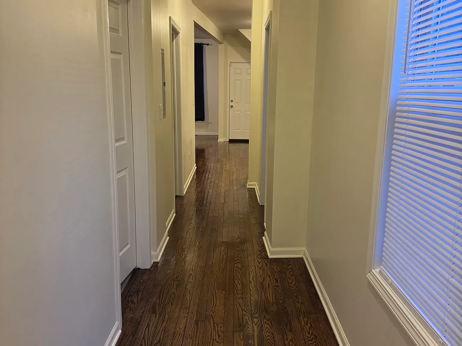 2 bed, 880 sqft, $1,600 — Photo 4