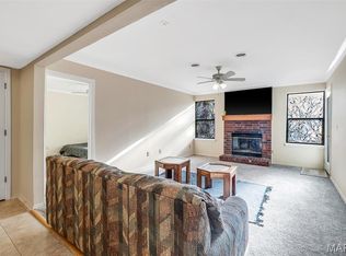 2339 Kratky Rd APT A, Saint Louis, MO 63114