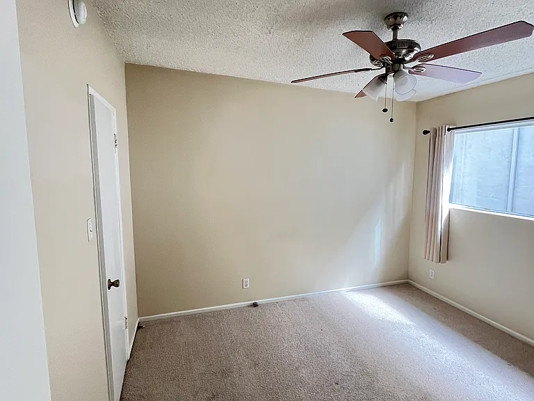 11746 Goshen Ave #7 — Photo 10