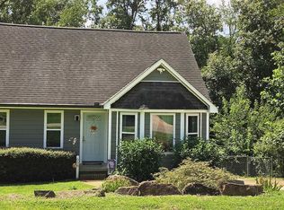 658 Maple Dr, Greer, SC 29651