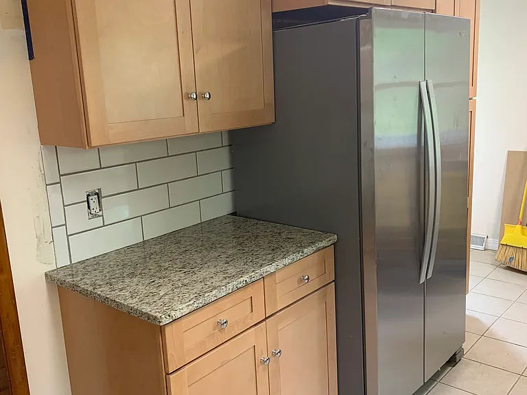 225 Marsh Dr — Photo 8