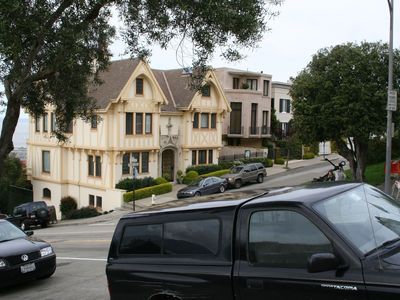 898 Francisco St, San Francisco, CA, 94109