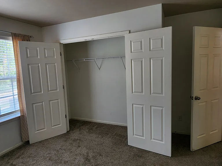 7425 Wallace Ln — Photo 14