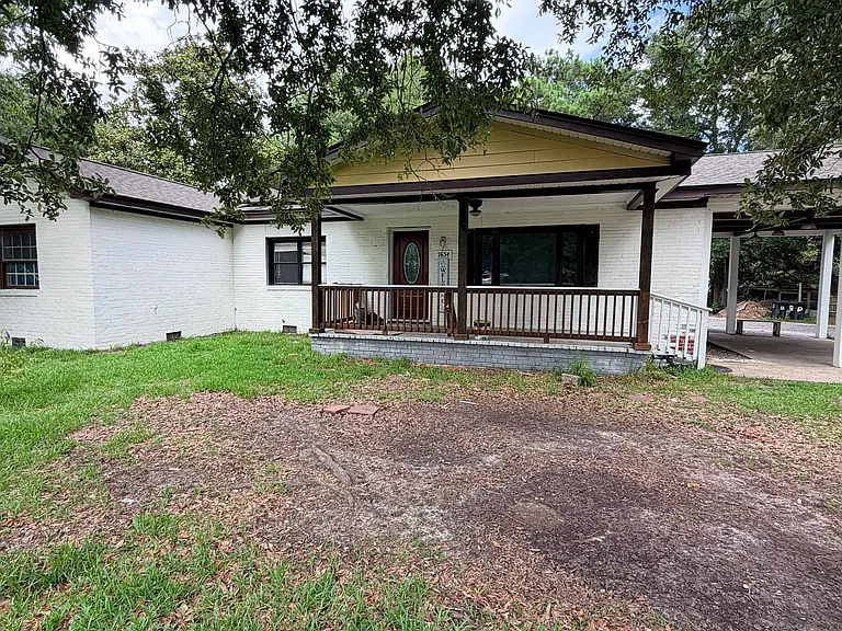 7634 Selma St — Photo 1