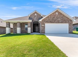 2321 Jazz Ave, Bentonville, AR 72712