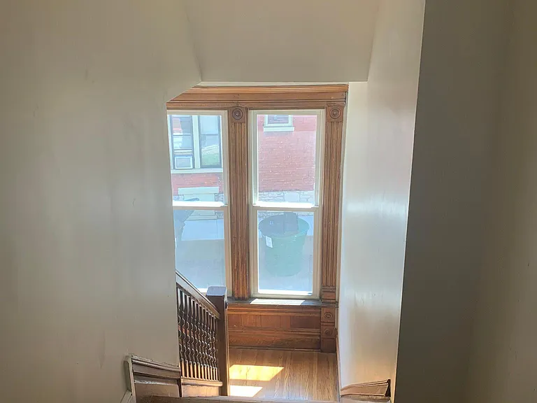 307 W 6th Ave #B — Photo 7