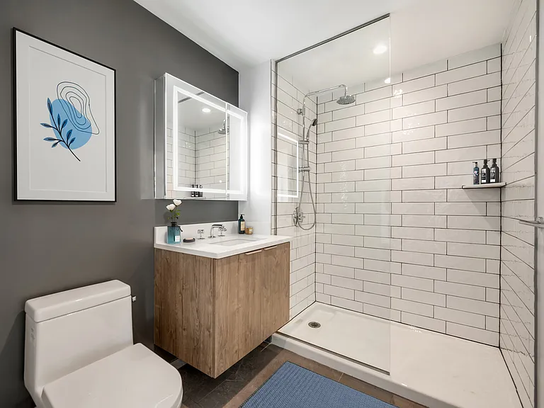 28-15 35th St #6B — Photo 6