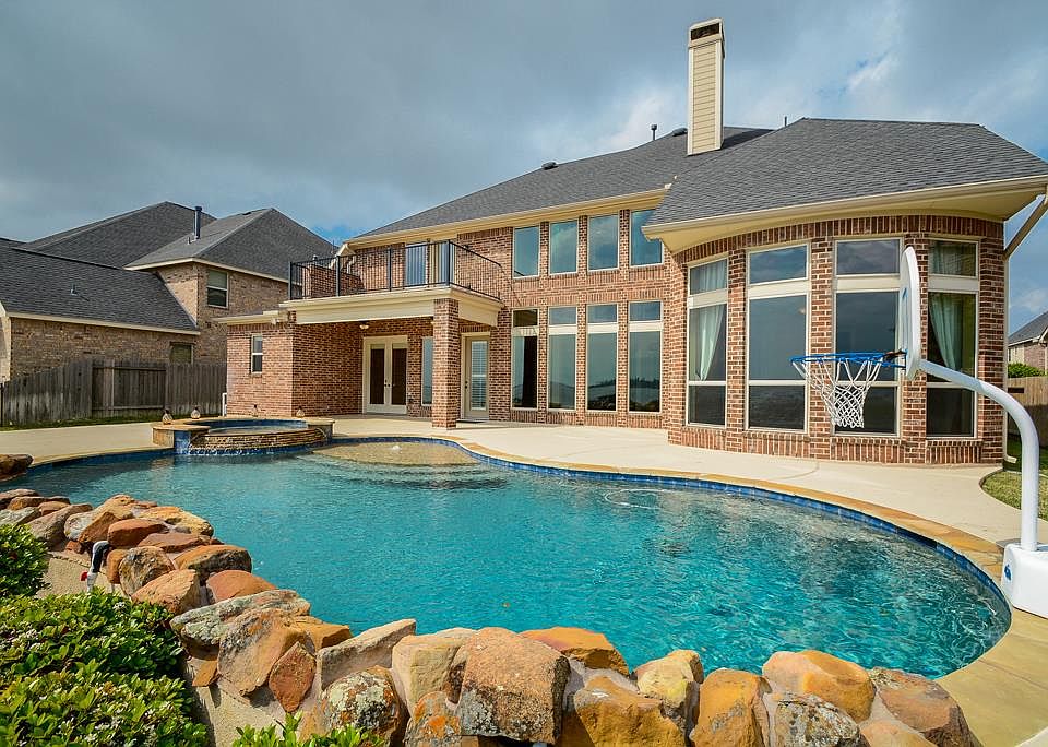1st image of 16230 Pelican Beach Ln