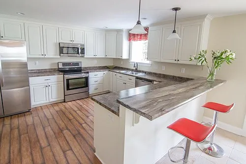 104 Buckingham Rd #C Photo 1