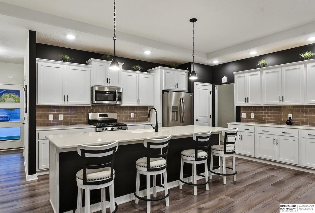 7713 S 200th St, Gretna, NE 68028 | Zillow