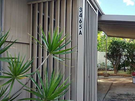 Unit 3465A Entryway.