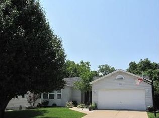 263 Fury Dr, Fenton, MO 63026