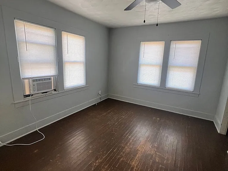 202 Cherry — Photo 3