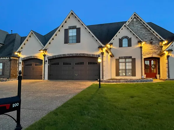 200 Misty Fields Rd, Oakland, TN 38060