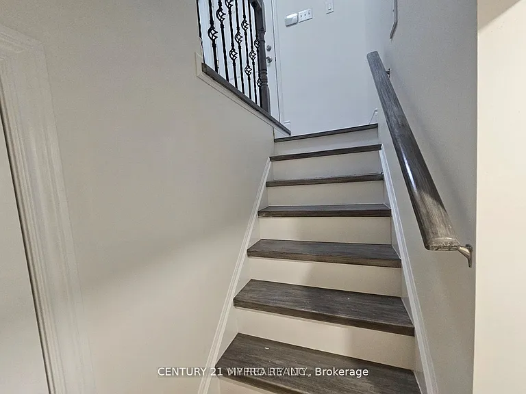 25 Kentley St #BASEMENT — Photo 14