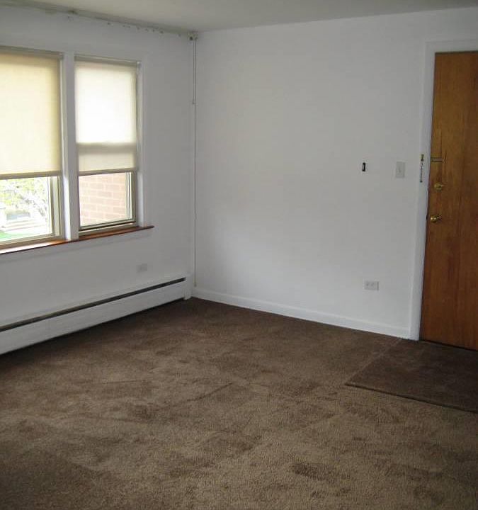 1st image of 5201 N Washtenaw Ave APT 2S