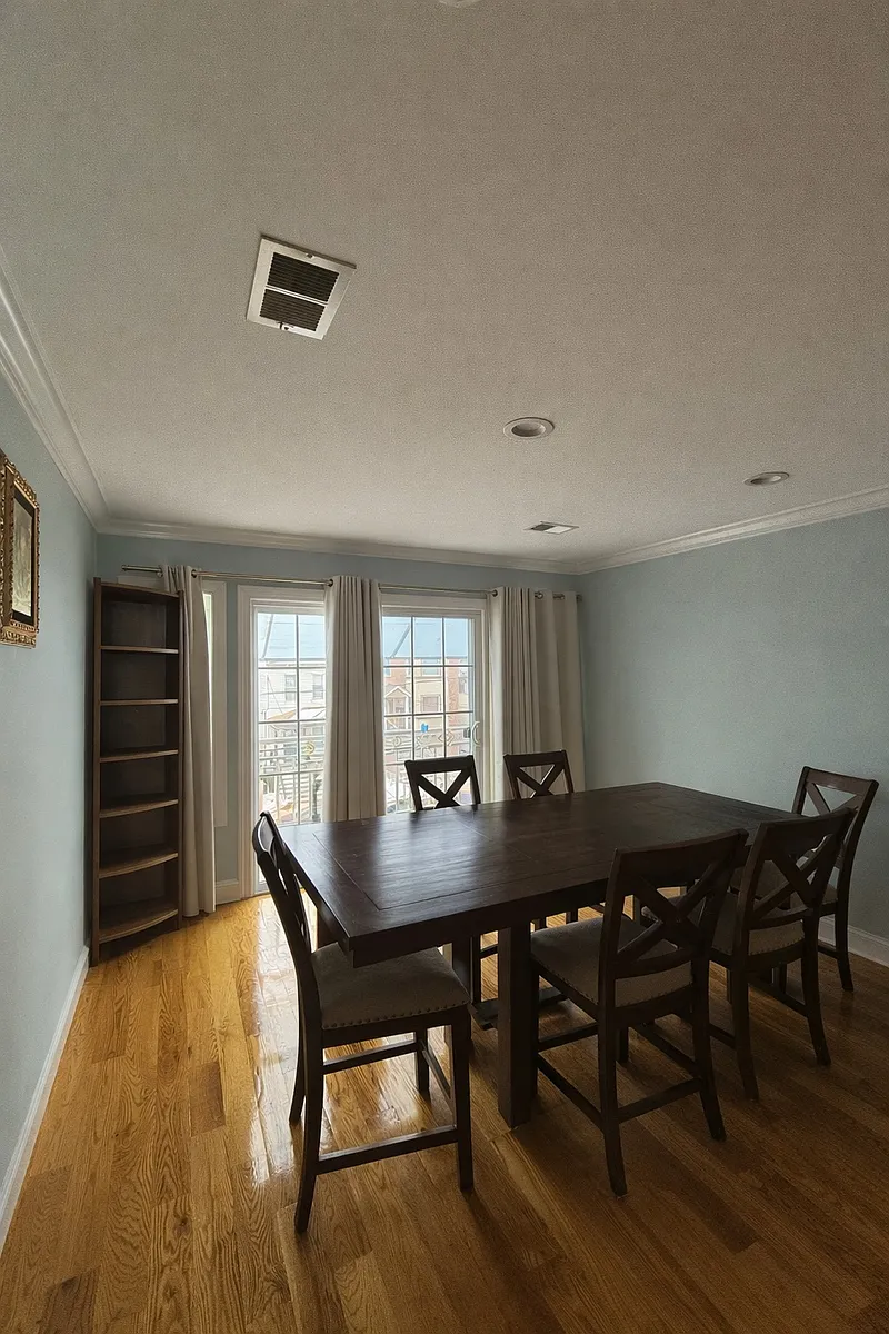 Building Photo - 42 Pamrapo Ave #2