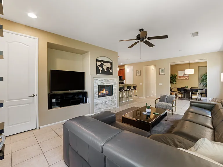 48737 Anastacia Ct — Photo 4