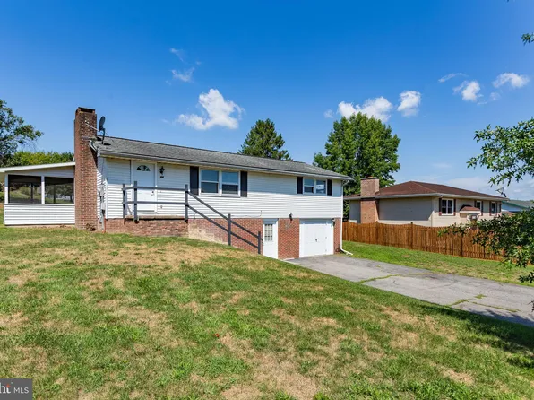 58 King St, Turbotville, PA 17772