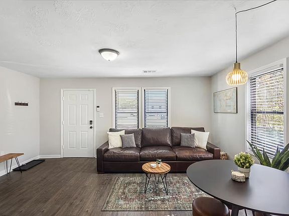 5th image of 2235 Sibley Road