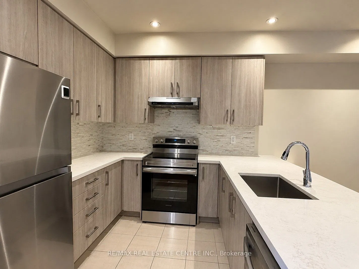 3 bed, $2,500 — Photo 4