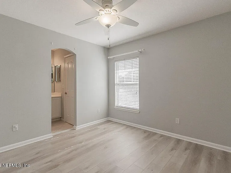 2891 Saint Maarten Ct — Photo 34