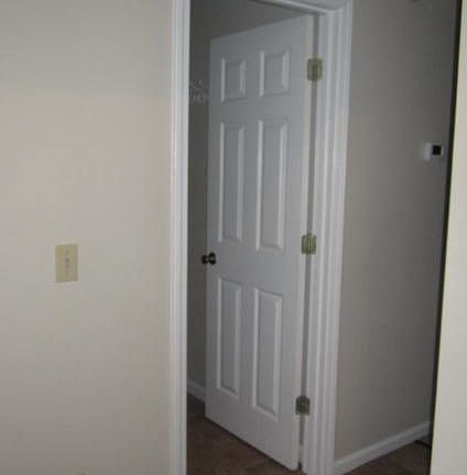 5th image of 122 Woodfield Pl